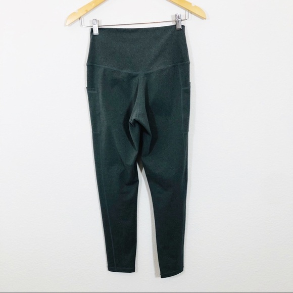 🔥SALE🔥 Colorfulkoala gray butter soft workout leggings. Medium - Picture 2 of 5